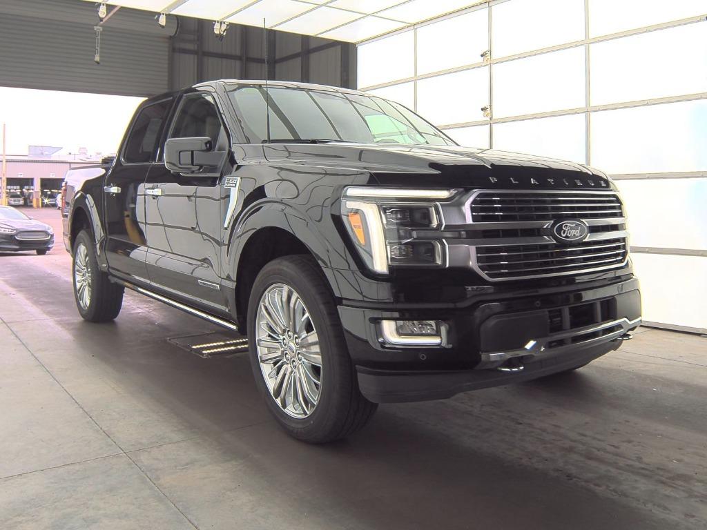 2024 Ford F-150 Platinum's photo